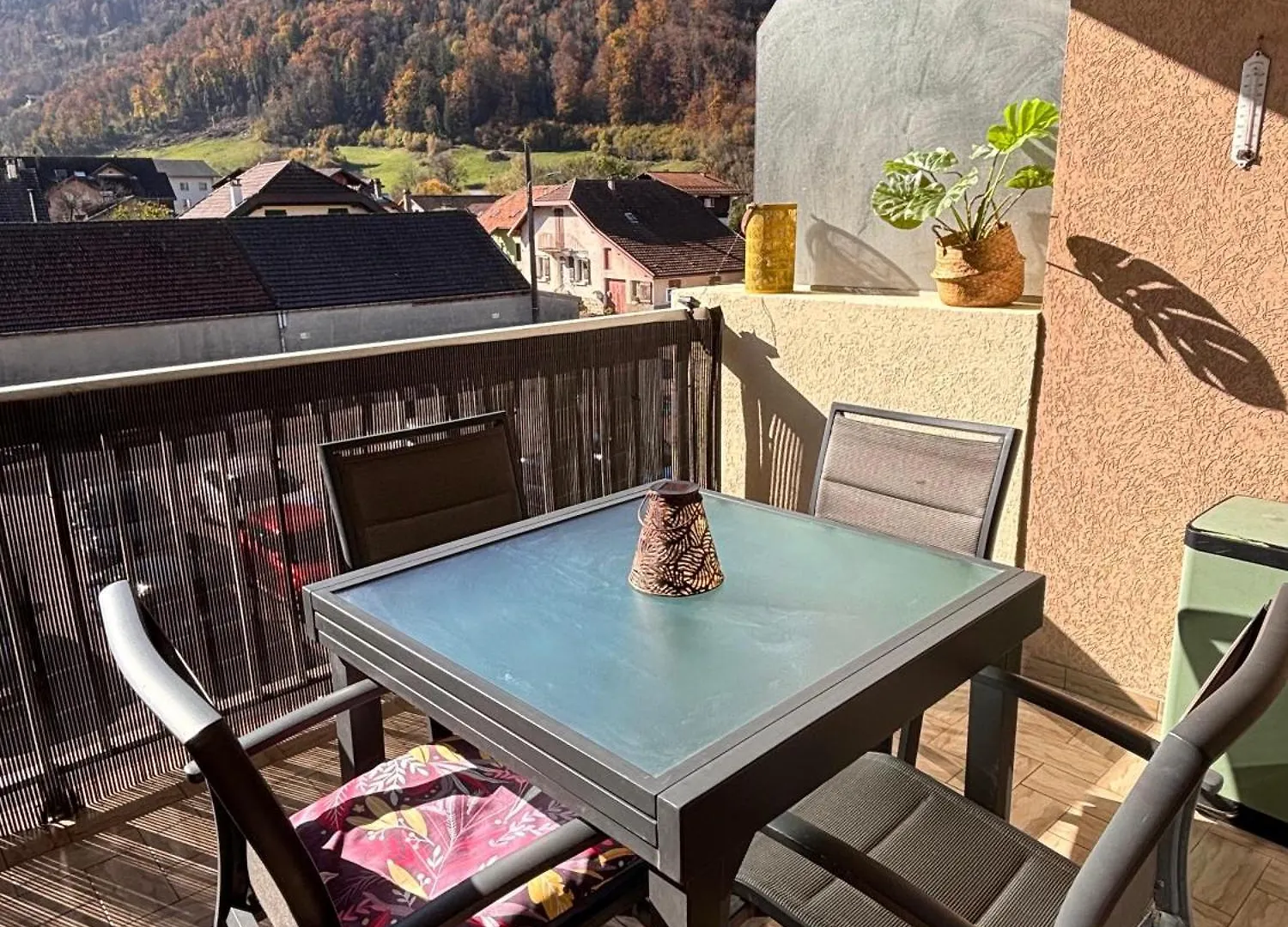 Agreable 2 Pieces Au Coeur De Thones Apartment