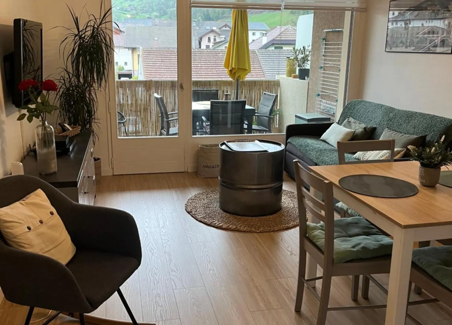 Agreable 2 Pieces Au Coeur De Thones Apartment